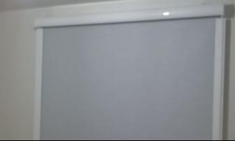 Cortina Rolo com astes laterais